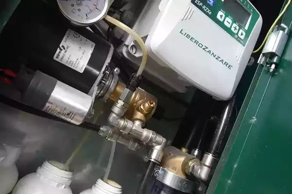 Centralina e pompa booster  impianto antizanzare